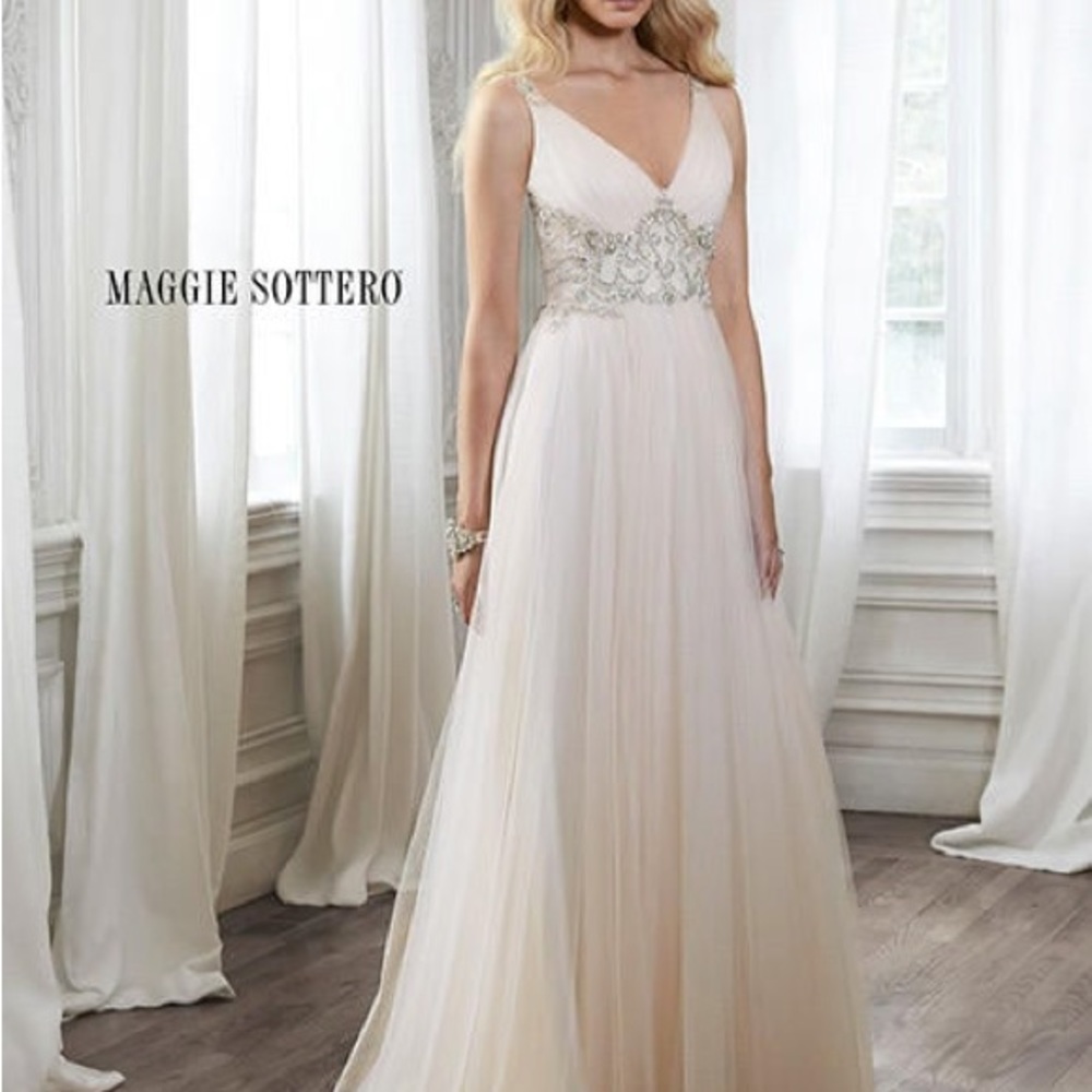 MAGGIE SOTTERO COUTURE-PHYLLIS-5MR054 Ivory/Blush *NEVER WORN!!*